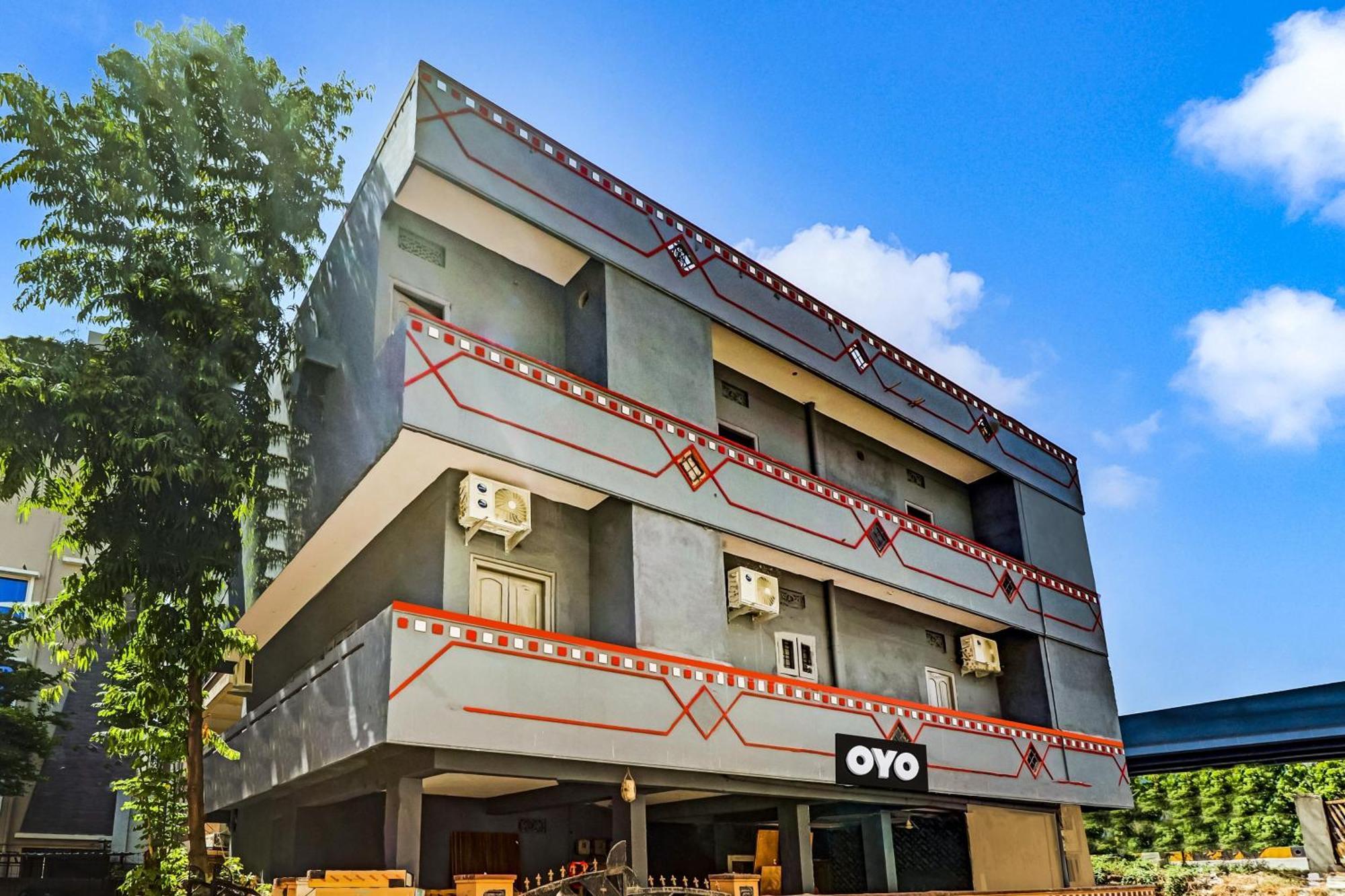Hotel O Lavish Stay Sururnagar Экстерьер фото